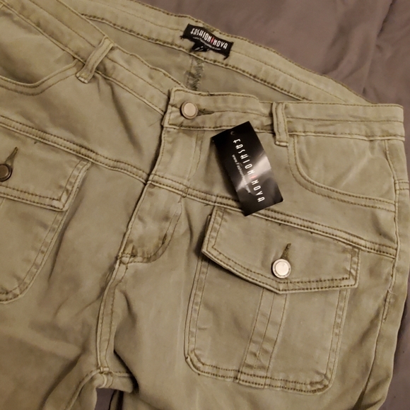 Fashion nova cargo pants - Picture 6 of 9